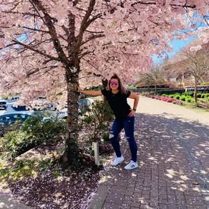 Meet your Posher, Casey